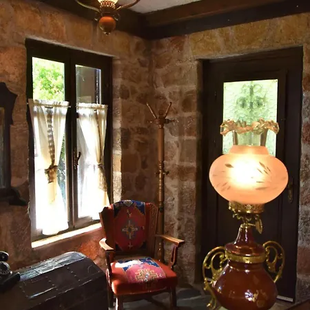 Willa Vintage Stone - 4 Season Escape Marioláta