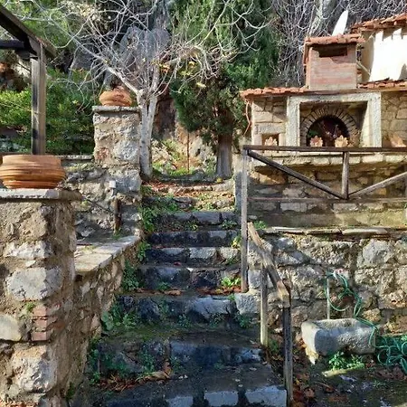 Vintage Stone - 4 Season Escape * Marioláta